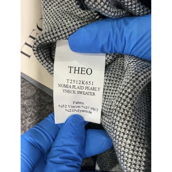 Theo The Label Nomia Plaid Pearly V-neck‎ Sweater Sz Large Argyle Y2K Aesthetic - Picture 6 of 6